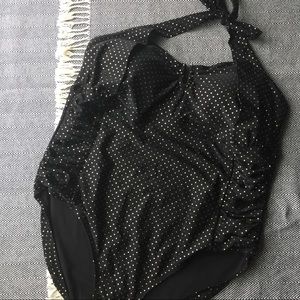 NWOT Never worn super cute suit!